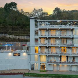 Blackpearl Sparklewoods, hotel in Kasauli
