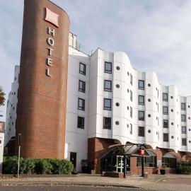 ibis Portsmouth，樸次茅斯的飯店