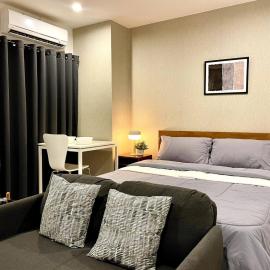 Thonglor BTS 1-Min Walk Easy Check-In Laundromat, ξενοδοχείο σε Klong Toi