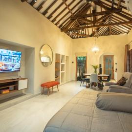 Suite room 2 near Bali zoo