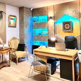 HOSTEL Pepper-Gold -STEP-FREE ENTRANCE -car- free Space-no nois-3 minutes from Port -BED ROOMS 8 GUEST 55 M2 AND 8 GUEST 65 M2, hotel in Alicante