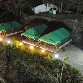 the jungle book - luxury camps by lake & woods, hotel v destinaci Bhimtal