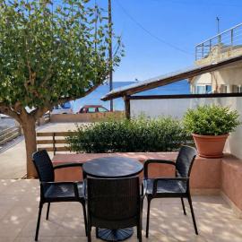Passion Hotel - Seaview Stay near Monemvasia, hotel en Marathéa