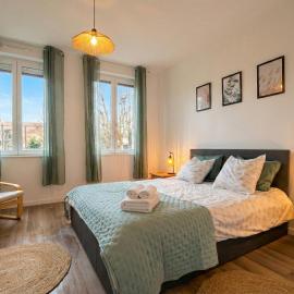 Calme I Wifi HD I Parking I Bureau I Idéal Pros & Couple, Hotel in Marchiennes-Ville