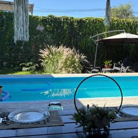 Hospedaje Golden, hotel i El Carril