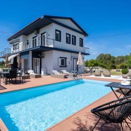 Villa Sorina Kefalonia、スヴォロナータのホテル