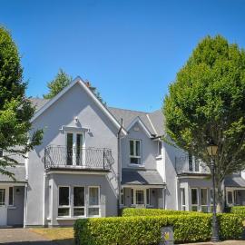 Mount Wolseley Manor Resort Houses, hotel in Tullow
