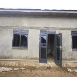 Kasese Airstrip Homestay, hotel di Kasese