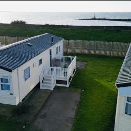 Coastal Beachfront Caravan โรงแรมในไบรท์ลิงซี