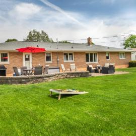 Stadium District Resch 3 BR Sleeps 8