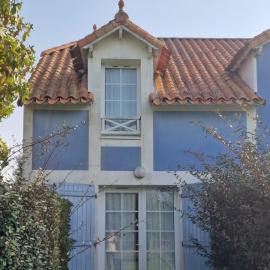 Maisonnette duplex 4 pers proche mer et golf, hôtel à Talmont-Saint-Hilaire