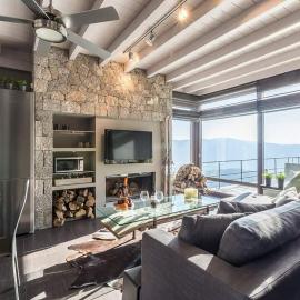 Deluxe Villa by White Hills Outdoor Hot Tub、アラコバのホテル