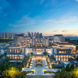 HUALUXE Hotels and Resorts Xianyang, hotel em Xianyang