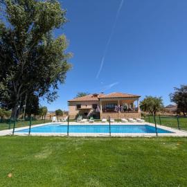 Aldea de Cabañeros, hotel El Robledóban