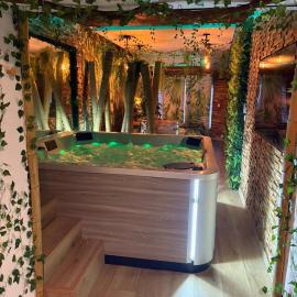 Suite Jungle Room