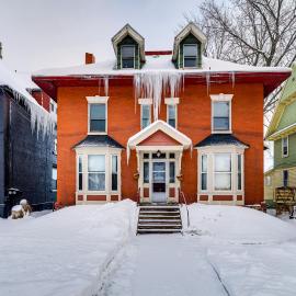 Steps to Dtwn Sault Ste Marie: Historic Home!, hotel in Sault Ste. Marie