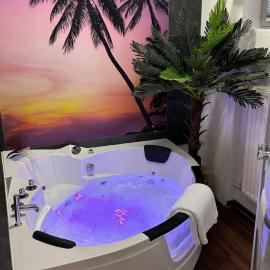 Private Spa Suite bei Heilbronn - Romantik, Wellness & absolute Privatsphäre, hotel in Massenbachhausen