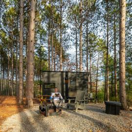 Postcard Cabins Wild Rose, Outdoor Collection by Marriott Bonvoy, ξενοδοχείο σε Wild Rose