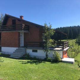 Mountain resort house - Planinska vikendica, hotel a Han Pijesak