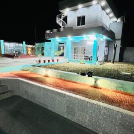 Holiday Home Villa، فندق في Thūr