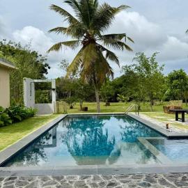 Aaryana Lagoon