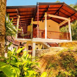 Serene View Lodge, hotel in Unawatuna
