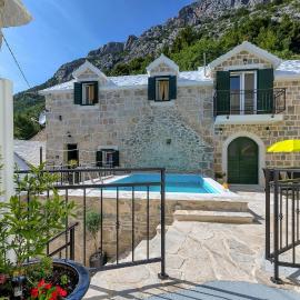 Amazing Home In Baska Voda