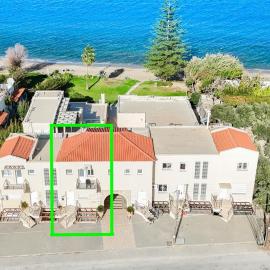 Kalyves Sand- Beach front apartment