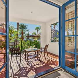 LV027 Upstairs Studio Overlooking Lap Pool, hotel a La Quinta
