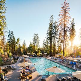 Rush Creek Lodge at Yosemite, hotel Grovelandben