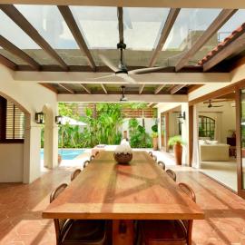 Casa Mañana Villa Legian, Kuta, hotel u gradu Legijan