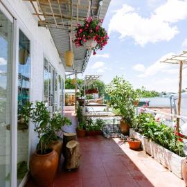 The peace home, hotel in Tấn Tài