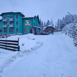 Kisva Hotel