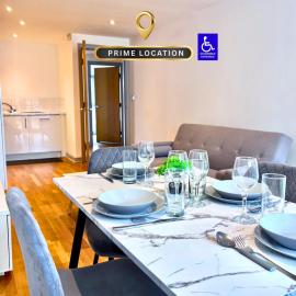 York City Centre 2 bed Flat with Disable Access 2 bath - Balcony and City View