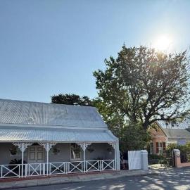 Connie’s Cottages, hotel in Montagu