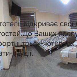 Petite Chambre, hotel v mestu Velyatyn