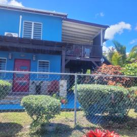 Silverbuttons Apartments & Eats