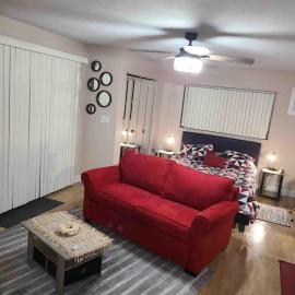 Florida Cottage with Pool in Fort Myers, hotel in Fort Myers