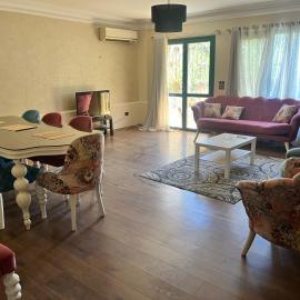 Comfortable apartment with a private garden near AUC شقه فندقيه