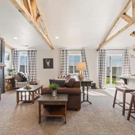 Modern Cabin Vibes, Vaulted ceilings, Sleeps 8!, hótel í Caldwell