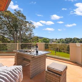 Central retreat with views. Hot tub, games room, hotel in Whangarei