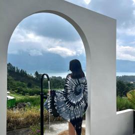 Enla montana with private hot spring