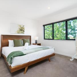 Stylish 3BR Home Near Woden, Hospital and Buzz Hub - Hosted by Canstay، فندق في Harman
