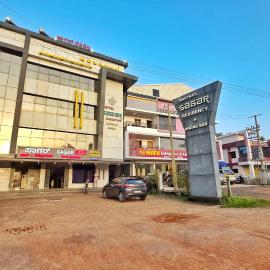 Akshay Lodge - Hotel Sagar Executive、Kaupのホテル