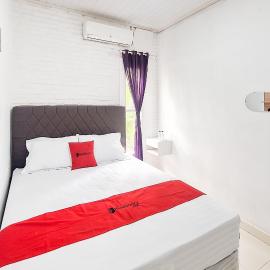 RedDoorz at Hotel Lavender Kertajati, hotel en Gadel