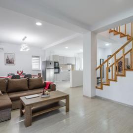 City Gardens Villa, hotel a Otopeni