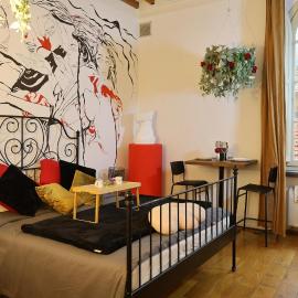 Lunar artistic loft