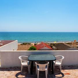 Blife Troya private rooms at Faro beach, hotel en Faro