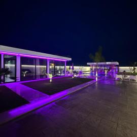 ZEN Villa – hotel w mieście Rrushkull