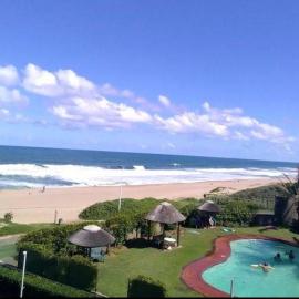 Inyoni Rocks Cabanas 42, hotel in Amanzimtoti
